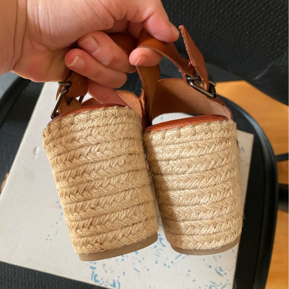 MUSSE & CLOUD Leather Espadrille Platform Sandals - Picture 7 of 10